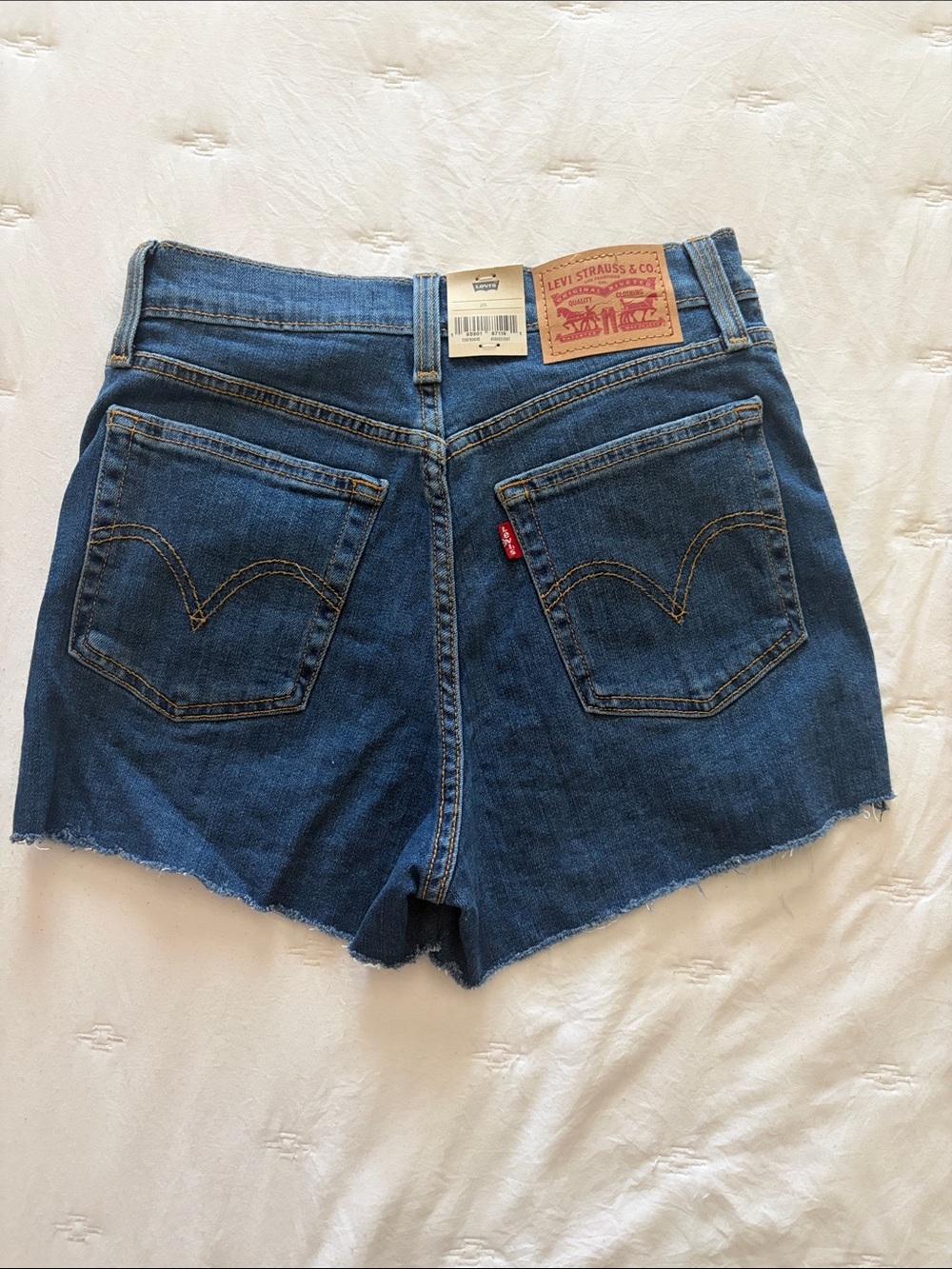 Brand New Juniors Levi's Dark Blue High-Rise Distressed Denim Shorts